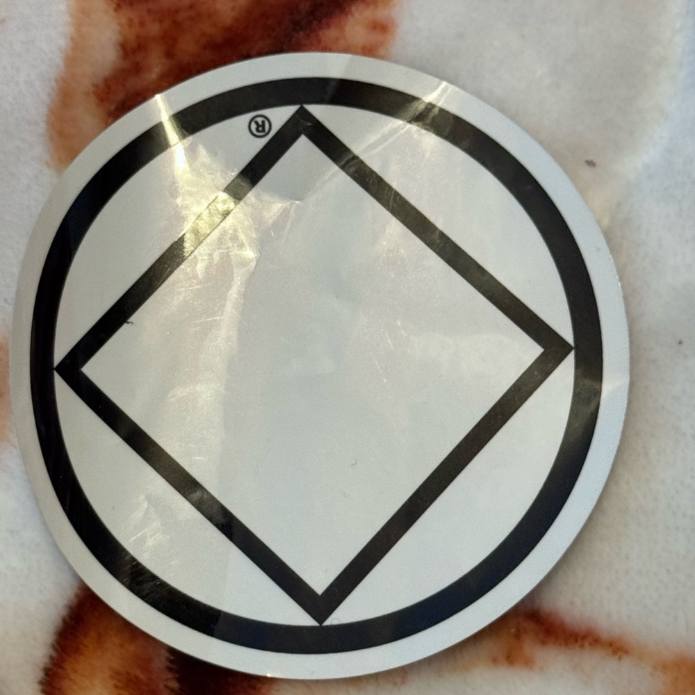 Diamond within a circle